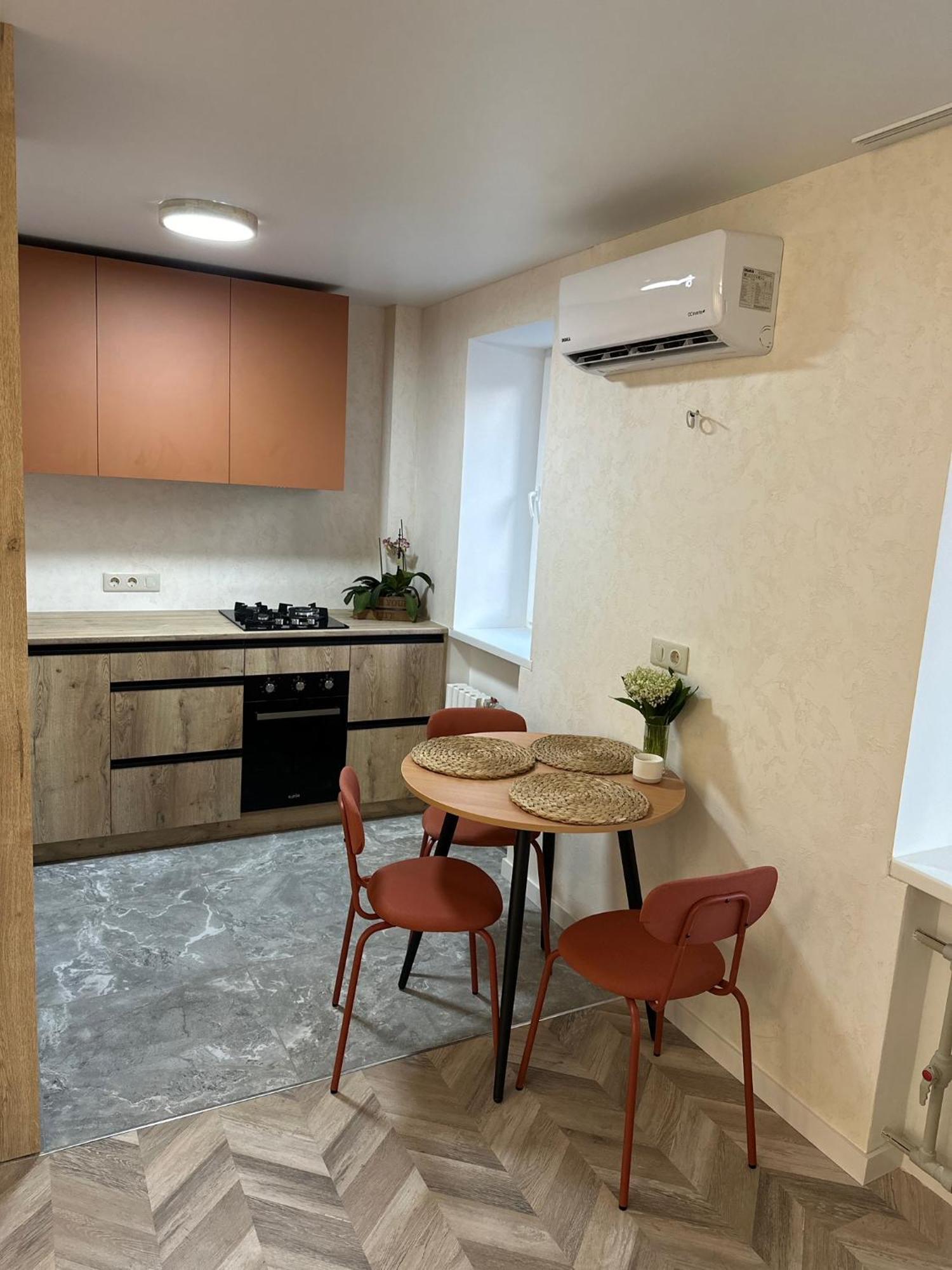Terracotta Apartamento Kremenchuk Exterior foto
