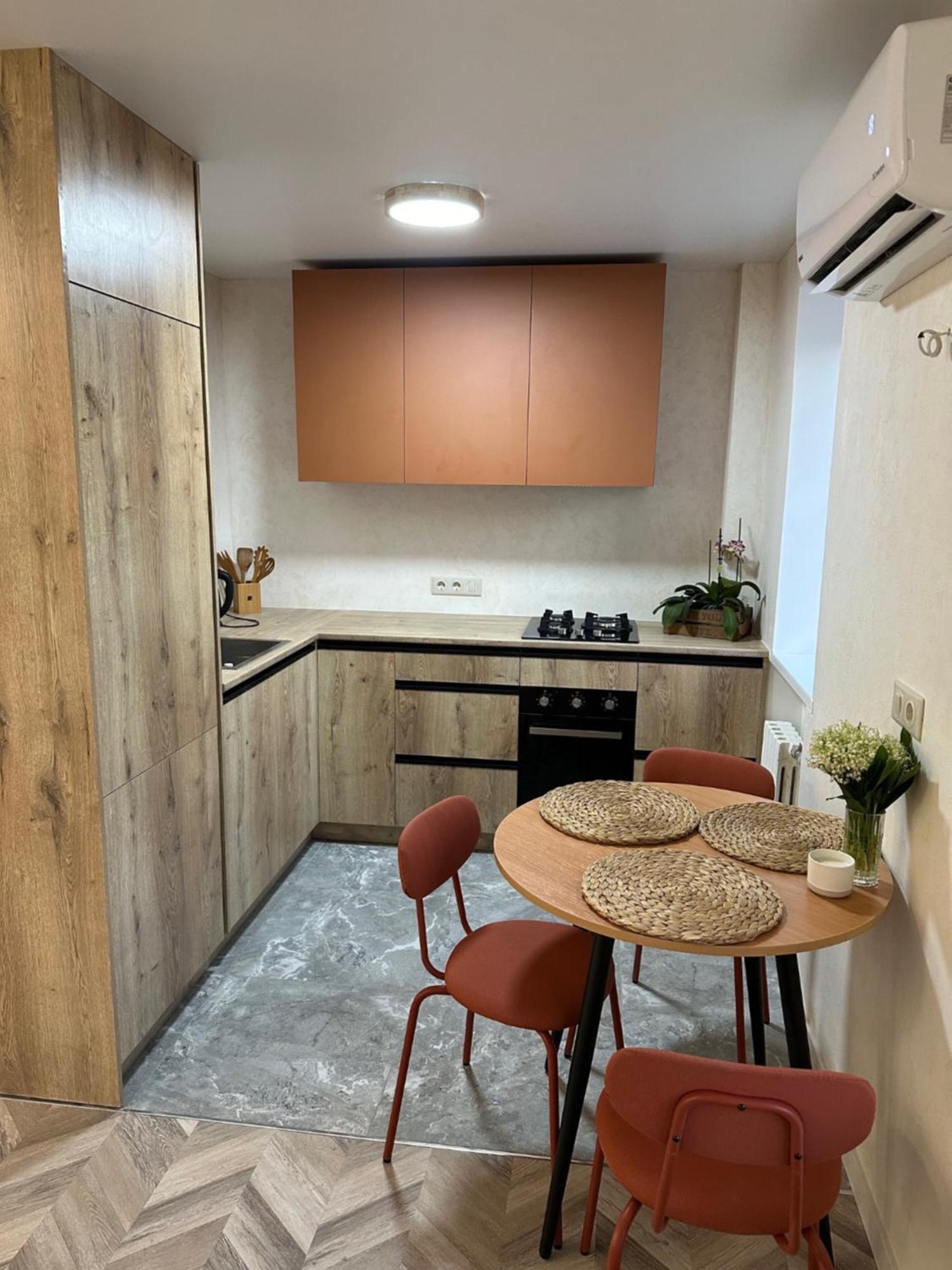 Terracotta Apartamento Kremenchuk Exterior foto