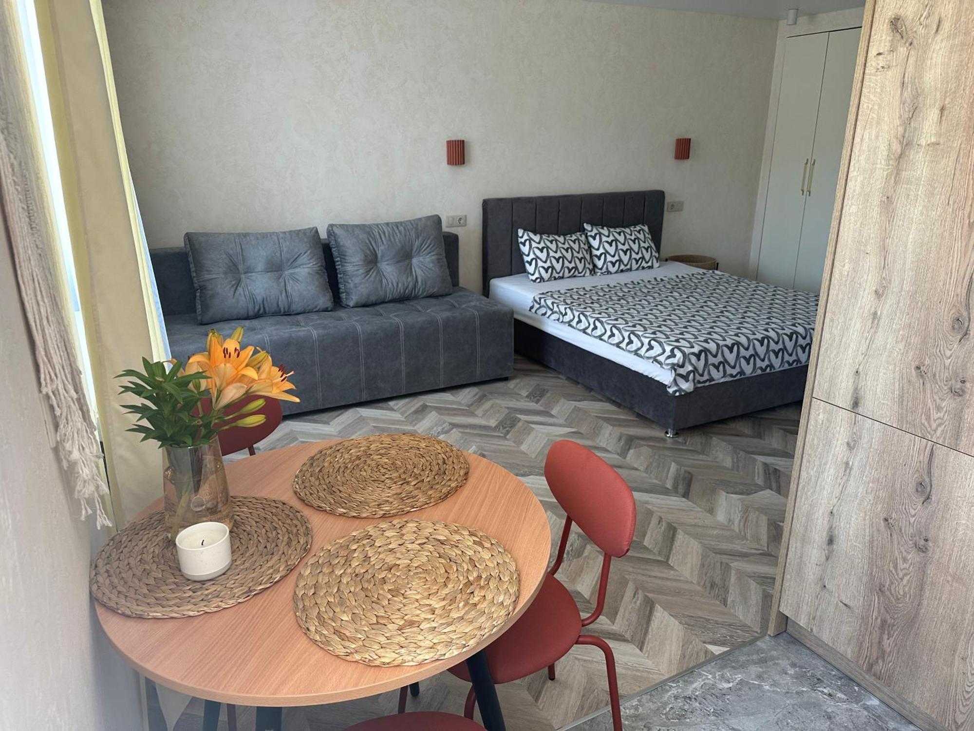 Terracotta Apartamento Kremenchuk Exterior foto